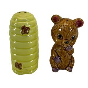 Vintage Bear Bees & Hive Salt & Pepper Shaker Set Japan Mountains Honey